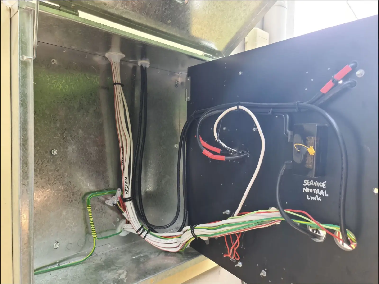 Neat security and access control cabling installed by Gemelec